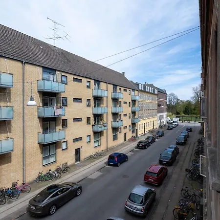 Apartment Cozy Next To The Metro *