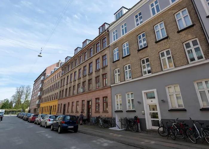 Apartment Cozy Next To The Metro